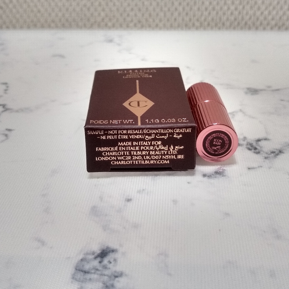Charlotte Tilbury K.I.S.S.I.N.G Lipstick Icon Baby Mini Size .03 Oz - Picture 7 of 8